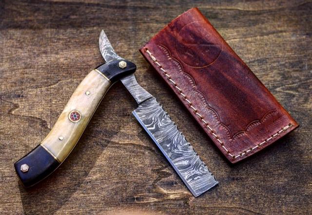 Handmade Damascus Steel Straight Folding Razor With Shaving Ready Boyfriend Gift With Shaving ready Classic Barber Gift for Men Gift for Him