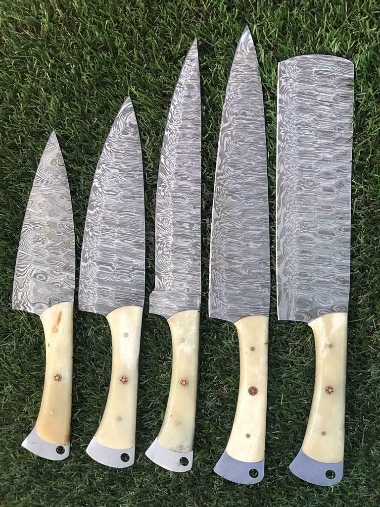 Custom Handmade Chef Knives Set / Kitchen Knives Set / 5Pcs Chef Set / Damascus Blades Chef Knives Set / BBQ Knives Set / Best gift item / Mother Day Gift / Professional Chef For Gift